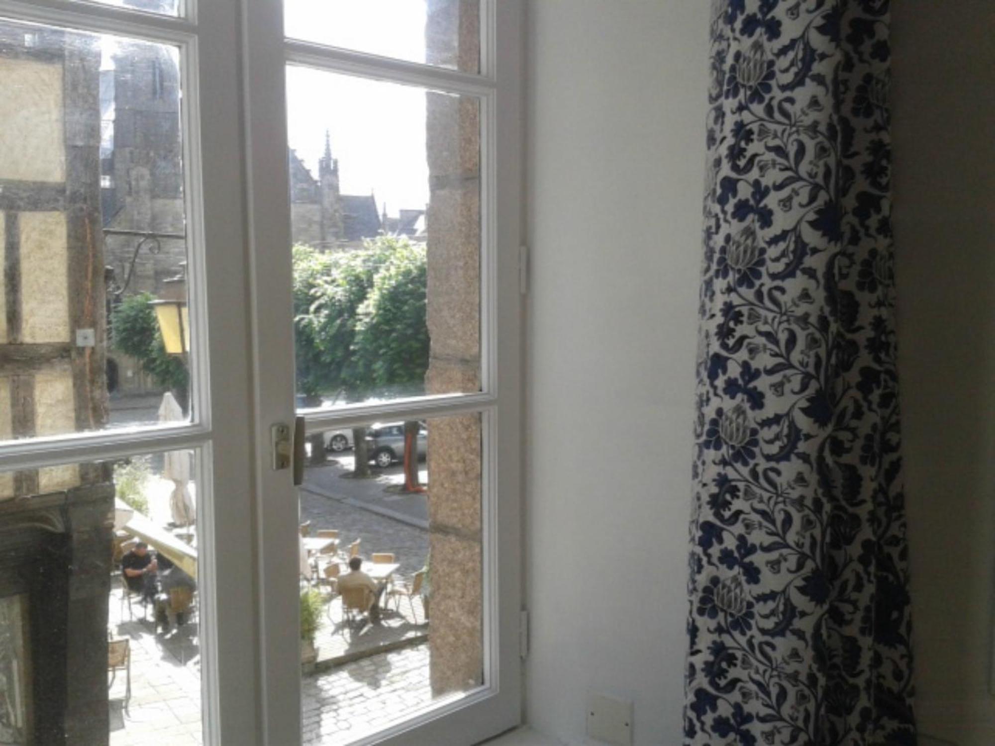 Le De St-sauveur Apartment